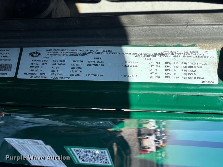 image for item YA2319 2016 Mack CXU613 semi truck