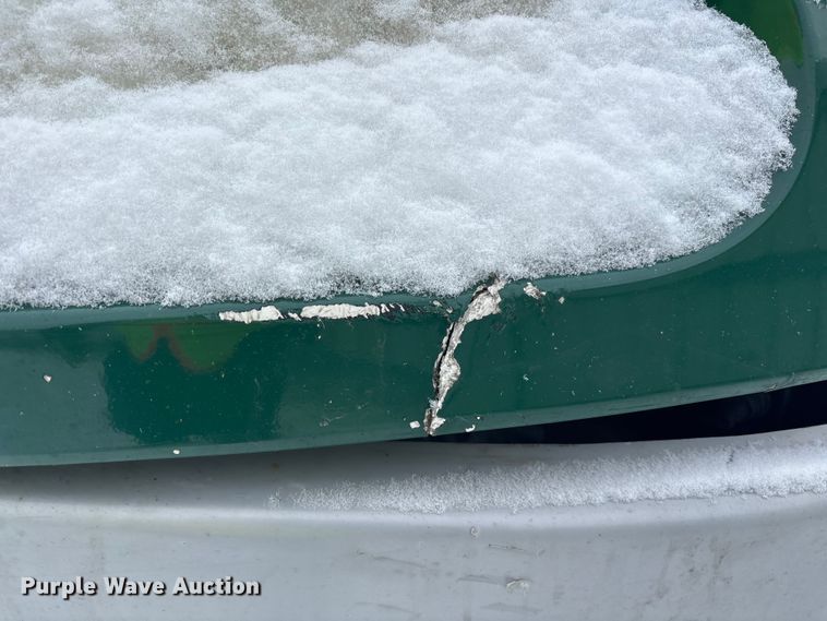 image for item YA2320 2016 Mack CXU613 semi truck