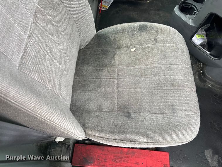 image for item YA2320 2016 Mack CXU613 semi truck