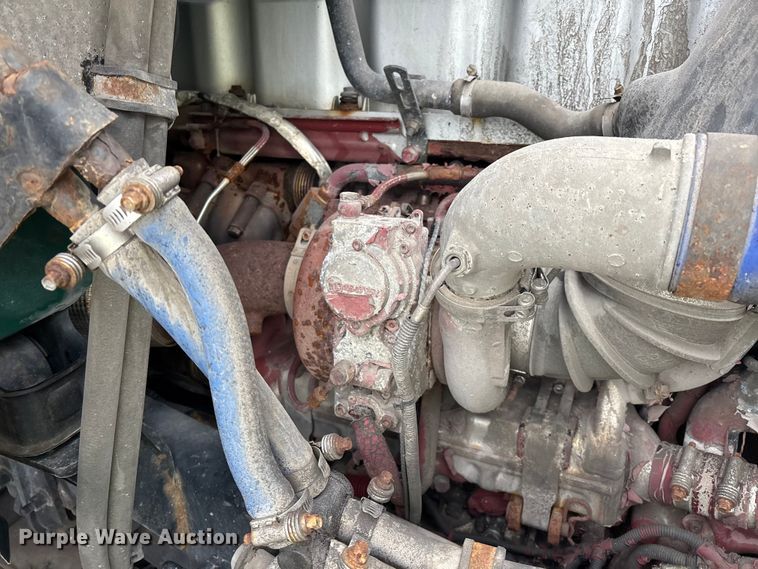 image for item YA2320 2016 Mack CXU613 semi truck