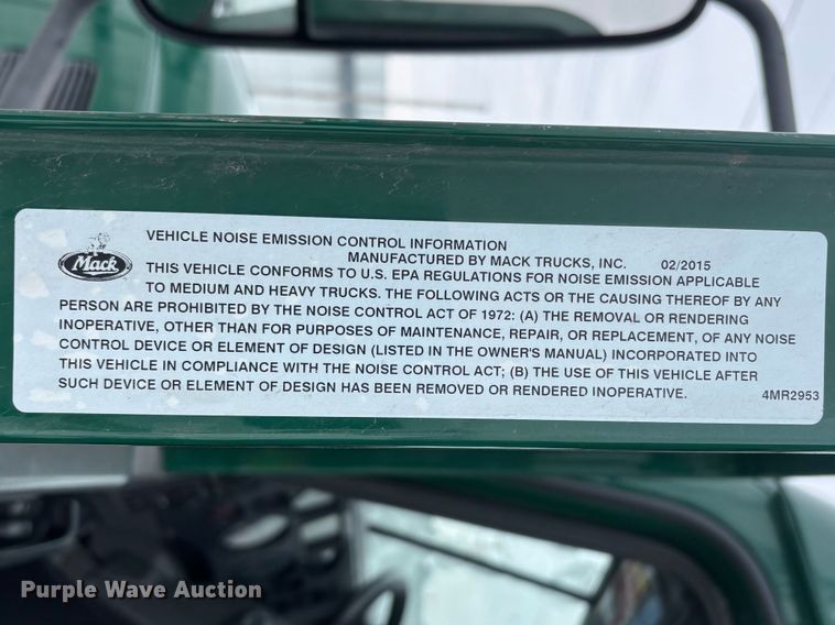 image for item YA2320 2016 Mack CXU613 semi truck