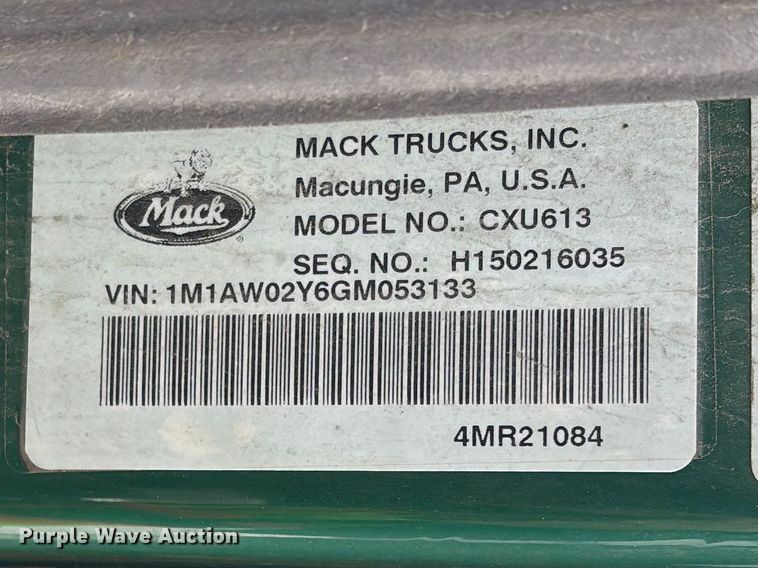 image for item YA2320 2016 Mack CXU613 semi truck