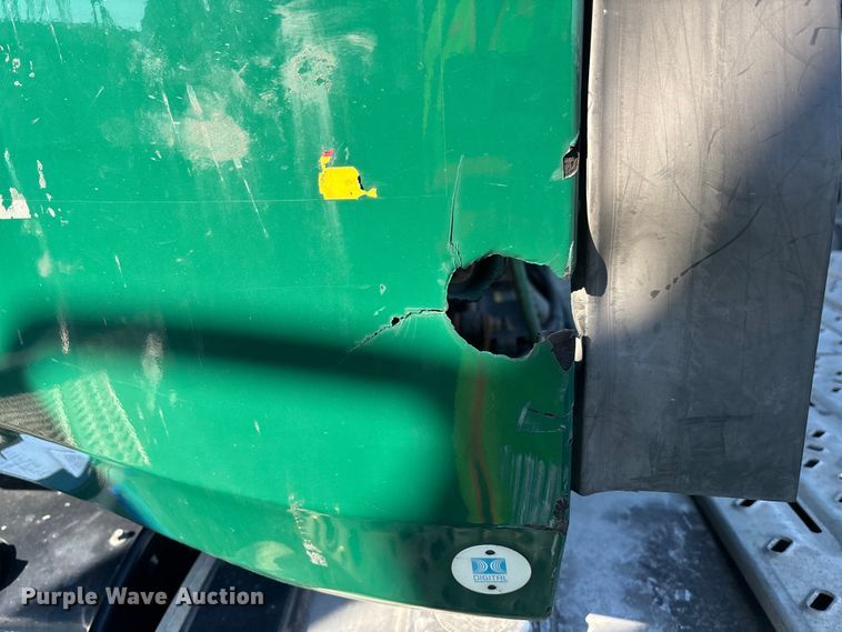 image for item YA2321 2016 Mack CXU613 semi truck