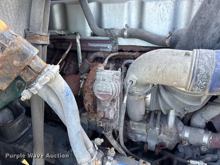 image for item YA2321 2016 Mack CXU613 semi truck