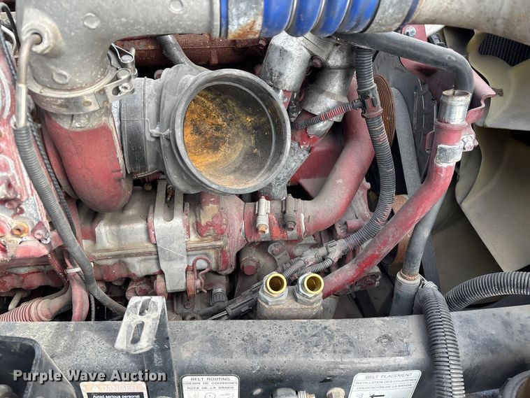 image for item YA2322 2016 Mack CXU613 semi truck