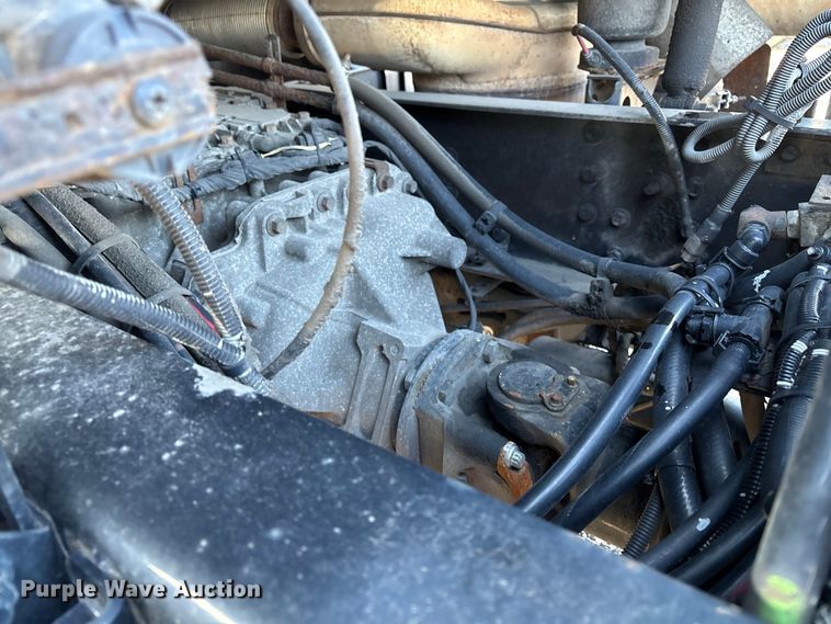 image for item YA2323 2016 Mack CXU613 semi truck