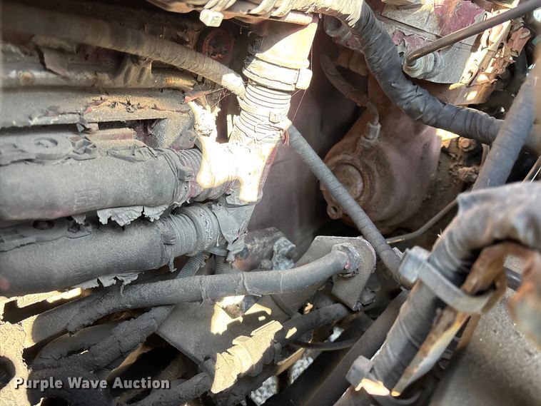 image for item YA2323 2016 Mack CXU613 semi truck