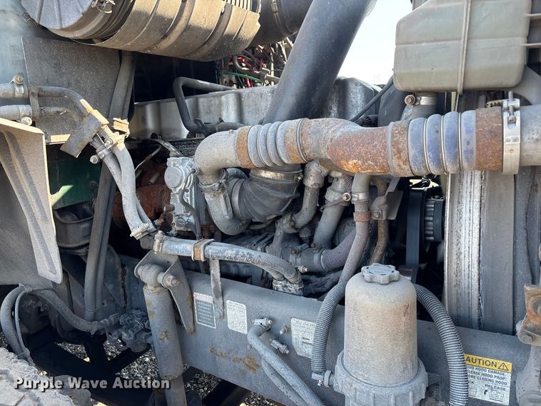 image for item YA2323 2016 Mack CXU613 semi truck