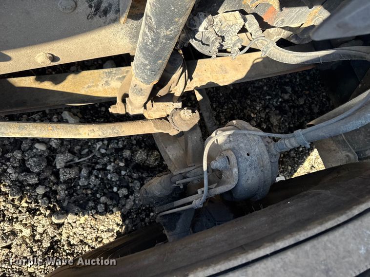 image for item YA2324 2016 Mack CXU613 semi truck