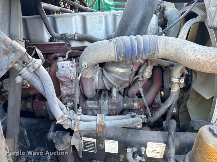 image for item YA2324 2016 Mack CXU613 semi truck