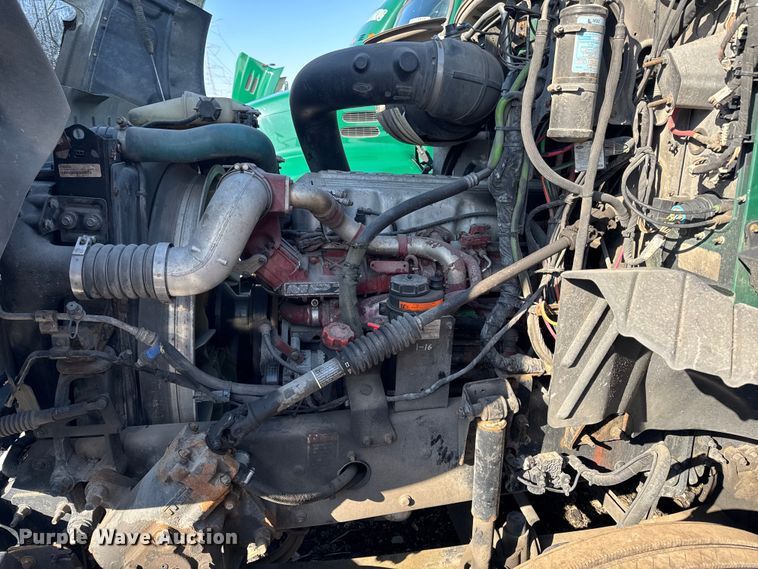 image for item YA2324 2016 Mack CXU613 semi truck