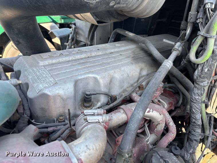 image for item YA2324 2016 Mack CXU613 semi truck