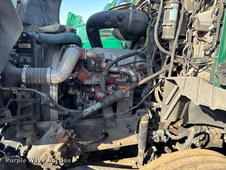 image for item YA2324 2016 Mack CXU613 semi truck