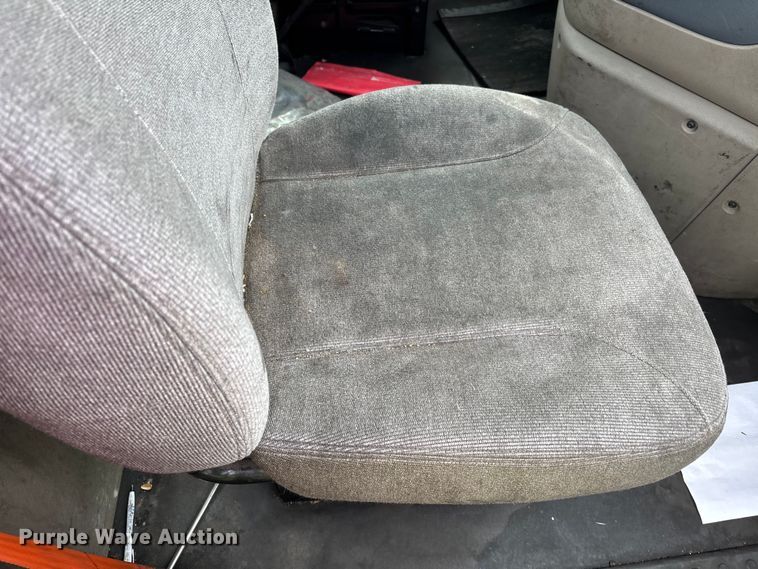 image for item YA2325 2017 Freightliner Cascadia 125 semi truck