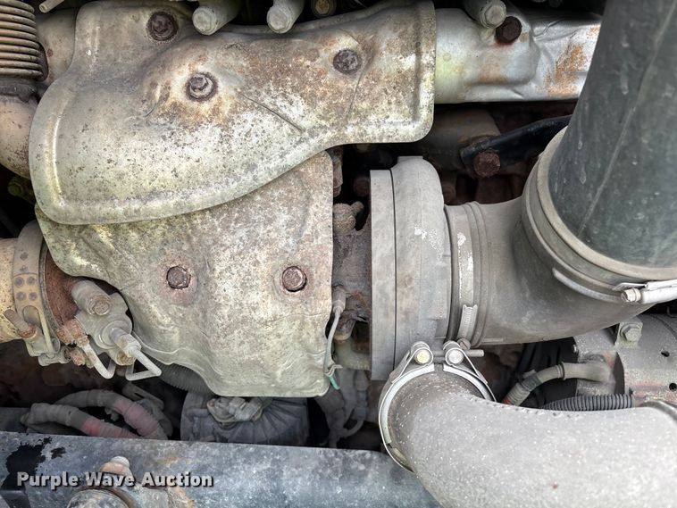 image for item YA2325 2017 Freightliner Cascadia 125 semi truck