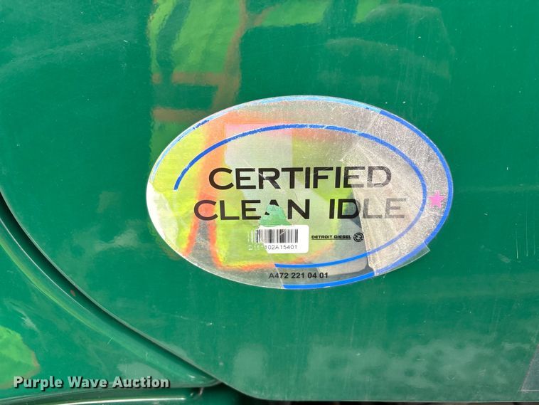 image for item YA2325 2017 Freightliner Cascadia 125 semi truck