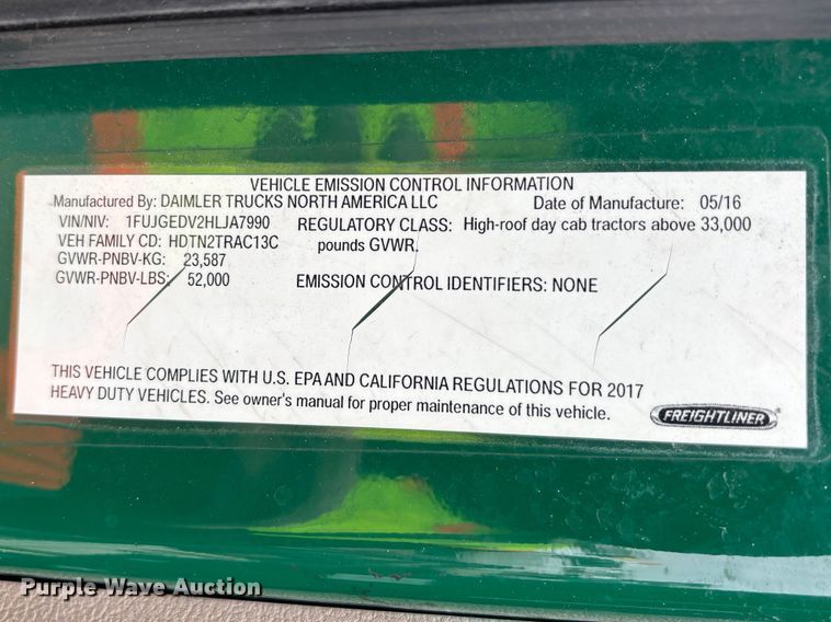 image for item YA2325 2017 Freightliner Cascadia 125 semi truck