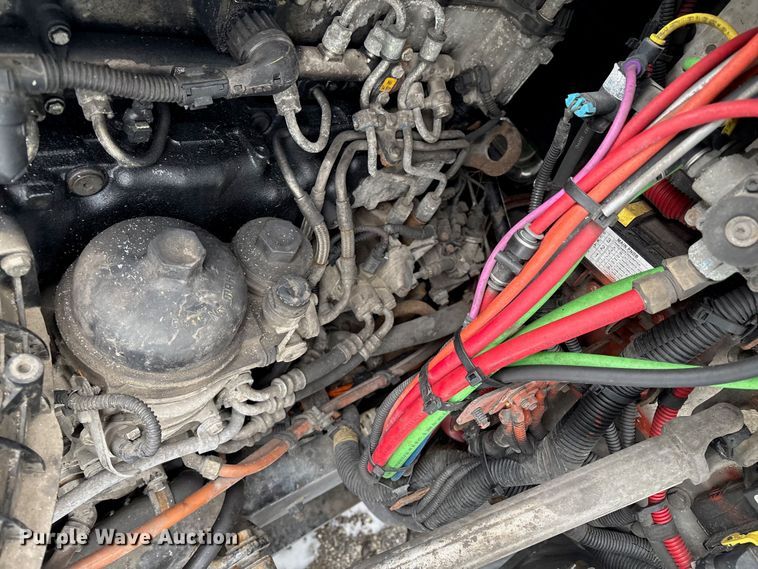 image for item YA2326 2017 Freightliner  Cascadia 125 semi truck