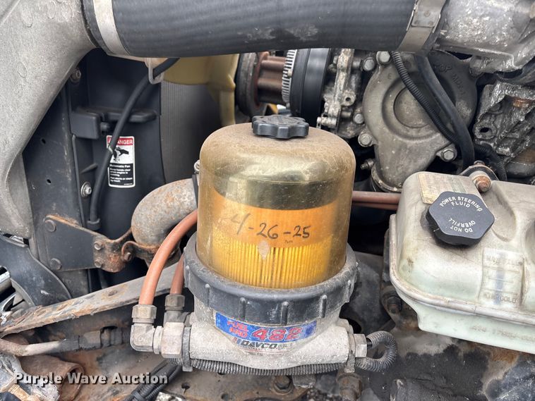 image for item YA2326 2017 Freightliner  Cascadia 125 semi truck