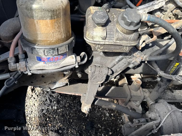 image for item YA2327 2017 Freightliner Cascadia 125 semi truck