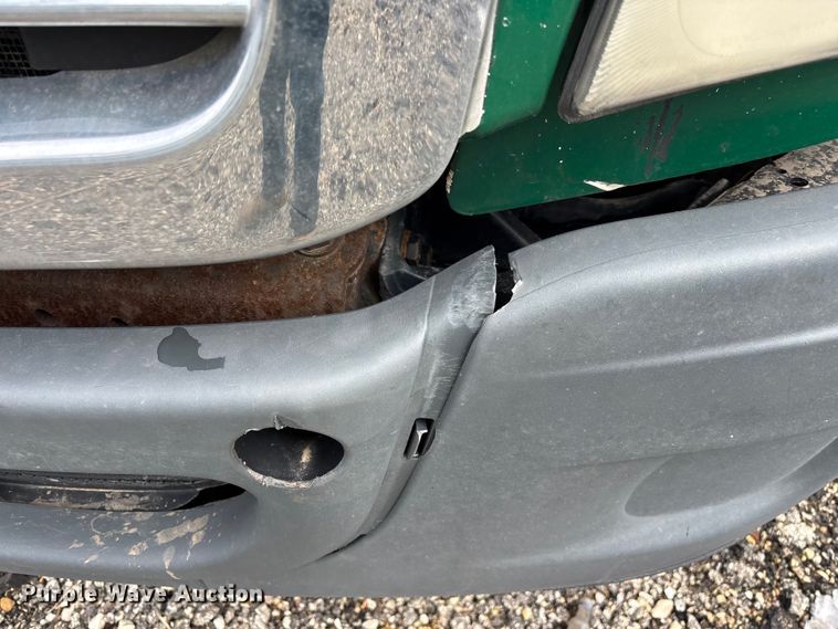 image for item YA2328 2017 Freightliner Cascadia 125 semi truck