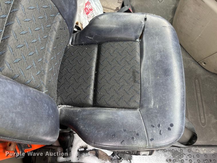 image for item YA2328 2017 Freightliner Cascadia 125 semi truck