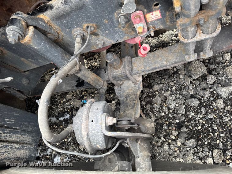 image for item YA2329 2017 Freightliner Cascadia 125 semi truck