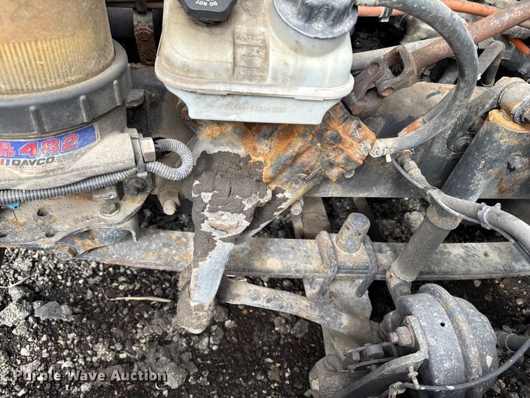 image for item YA2329 2017 Freightliner Cascadia 125 semi truck