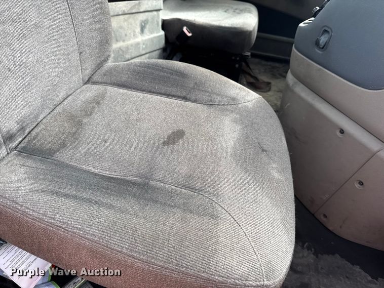 image for item YA2329 2017 Freightliner Cascadia 125 semi truck