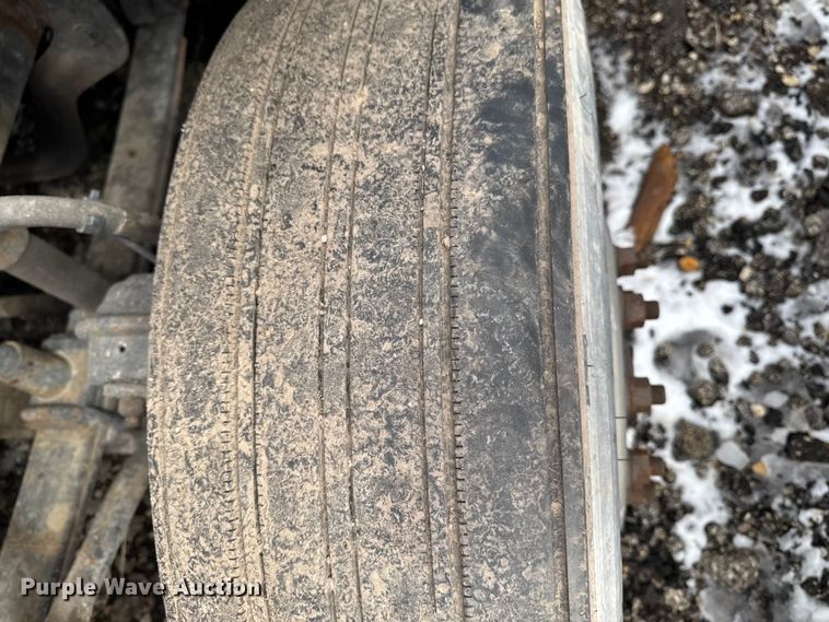 image for item YA2329 2017 Freightliner Cascadia 125 semi truck