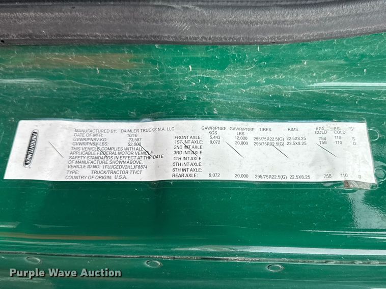 image for item YA2329 2017 Freightliner Cascadia 125 semi truck