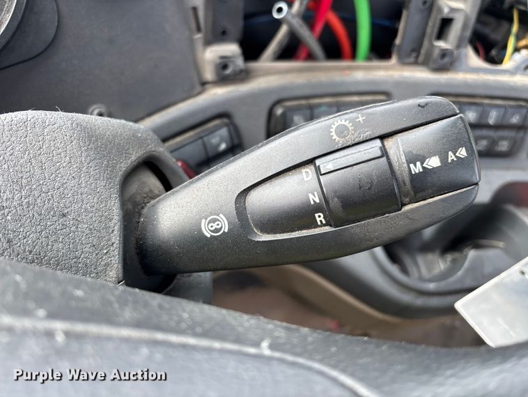 image for item YA2330 2017 Freightliner Cascadia 125 semi truck