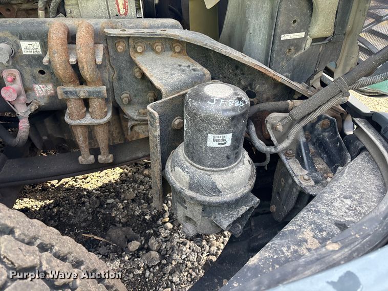 image for item YA2330 2017 Freightliner Cascadia 125 semi truck