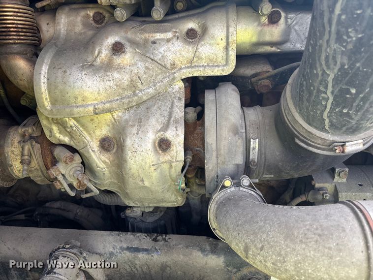 image for item YA2330 2017 Freightliner Cascadia 125 semi truck