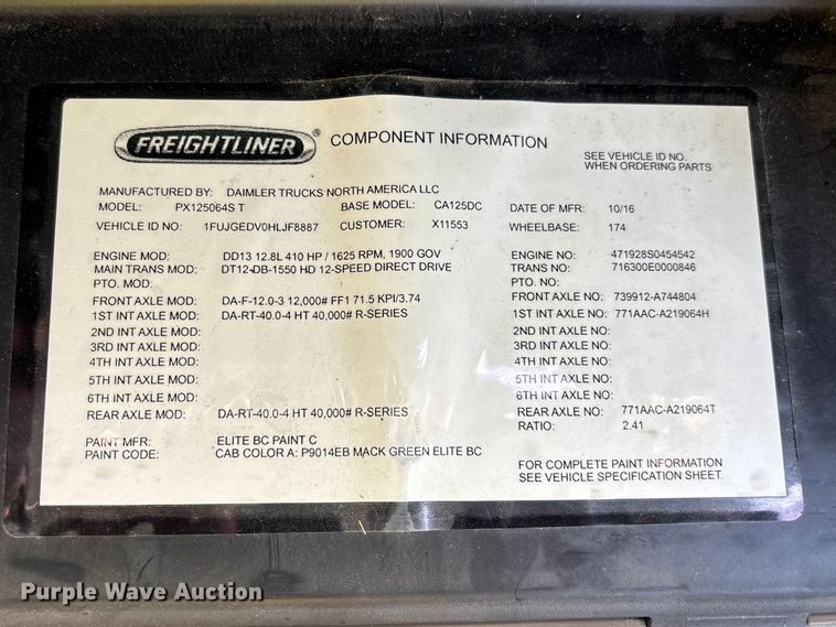 image for item YA2330 2017 Freightliner Cascadia 125 semi truck