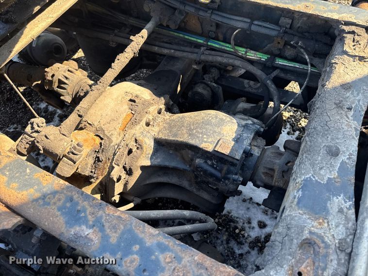 image for item YA2331 2017 Freightliner Cascadia 125 semi truck