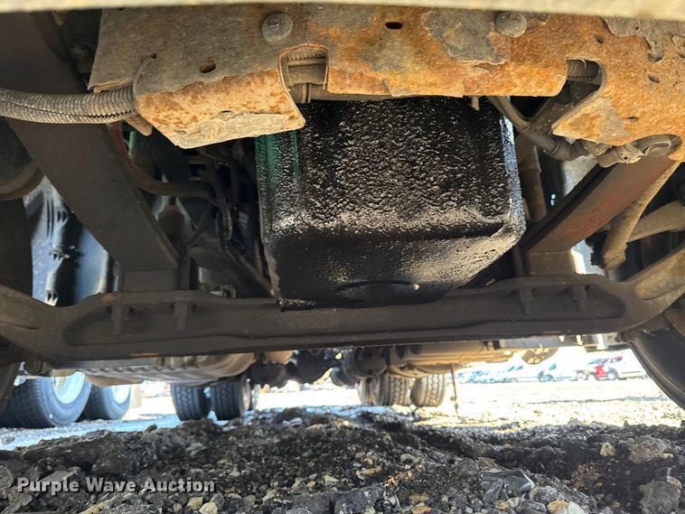 image for item YA2331 2017 Freightliner Cascadia 125 semi truck