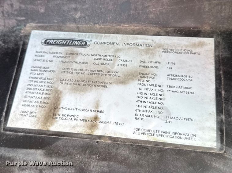 image for item YA2331 2017 Freightliner Cascadia 125 semi truck