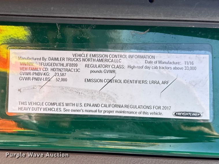 image for item YA2331 2017 Freightliner Cascadia 125 semi truck