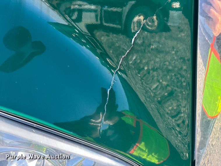 image for item YA2333 2017 Freightliner Cascadia 125 semi truck