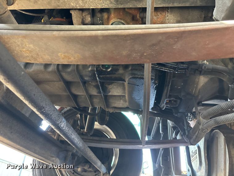 image for item YA2333 2017 Freightliner Cascadia 125 semi truck