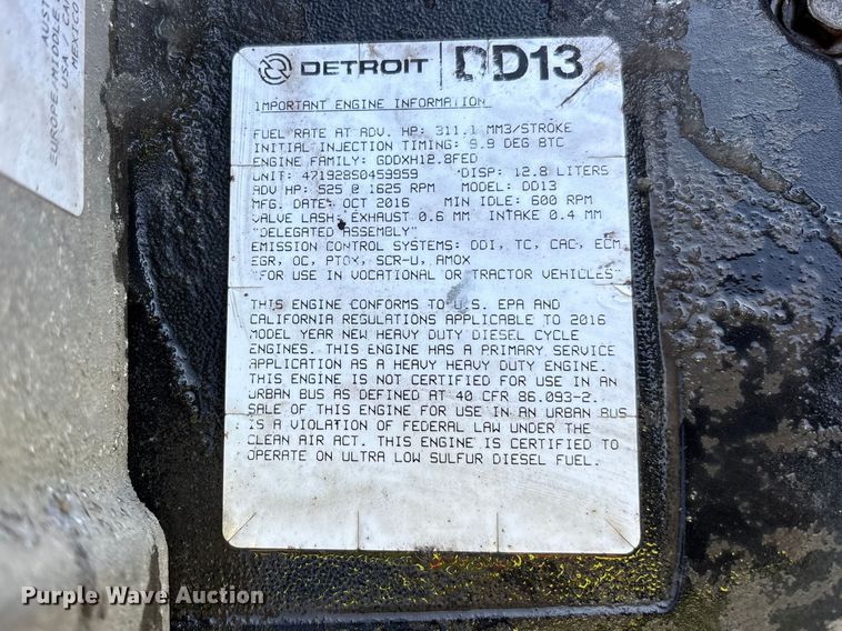 image for item YA2333 2017 Freightliner Cascadia 125 semi truck