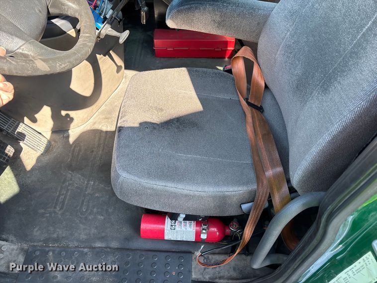 image for item YA2334 2017 Freightliner Cascadia 125 semi truck