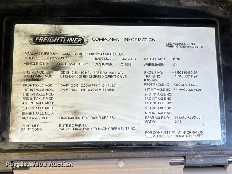 image for item YA2334 2017 Freightliner Cascadia 125 semi truck