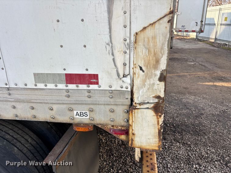 image for item YA2335 2013 Strick dry van trailer