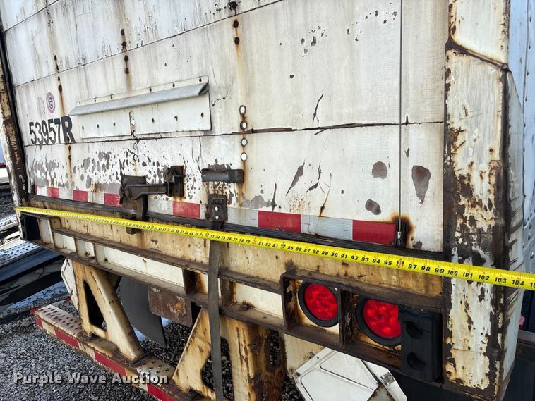 image for item YA2335 2013 Strick dry van trailer