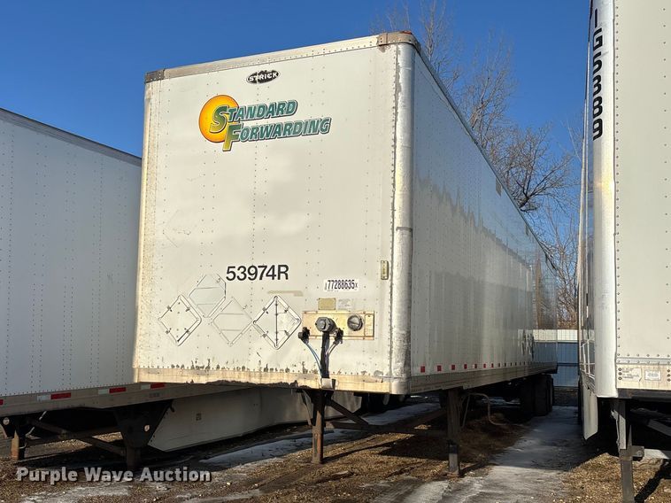 image for item YA2337 2013 Strick dry van trailer