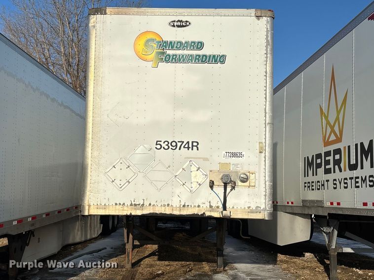 image for item YA2337 2013 Strick dry van trailer