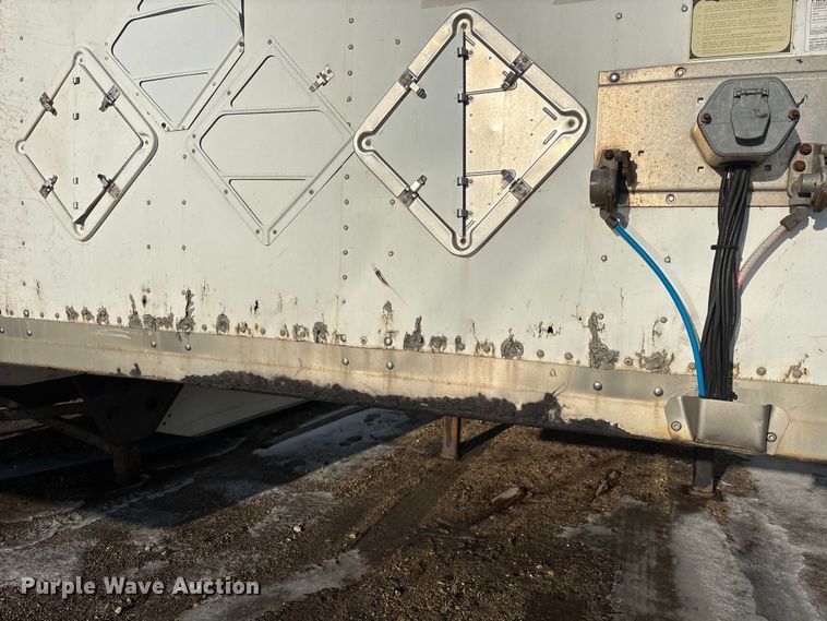 image for item YA2337 2013 Strick dry van trailer