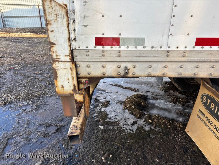 image for item YA2337 2013 Strick dry van trailer